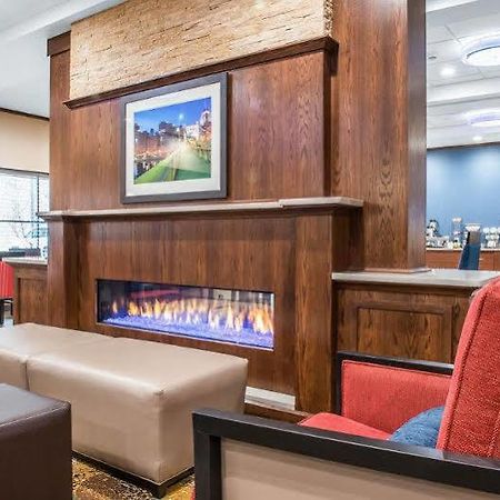 Comfort Inn & Suites Pittsburgh Extérieur photo