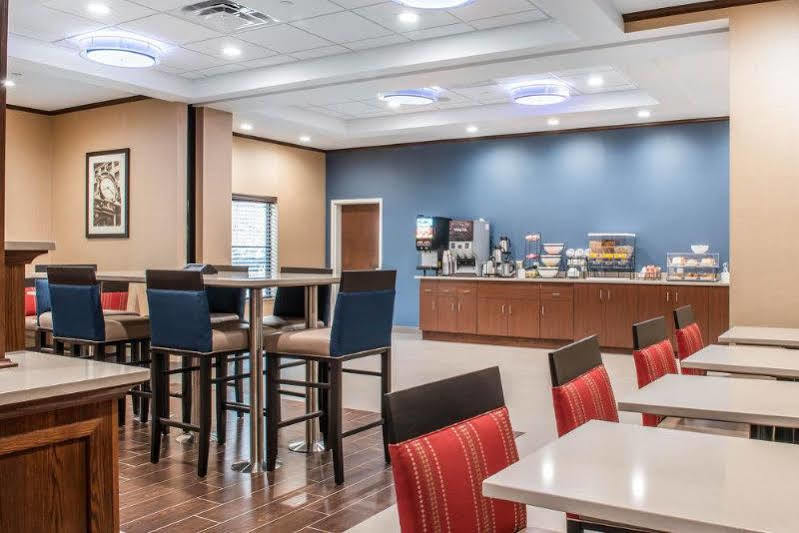 Comfort Inn & Suites Pittsburgh Extérieur photo